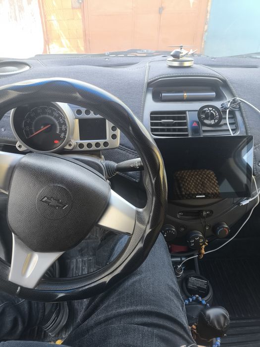 Spark автомобиль