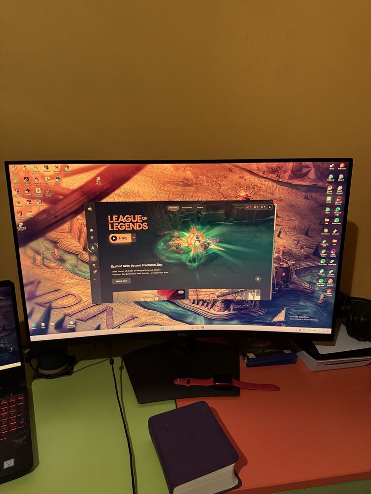 Монитор Dell S3220DGF