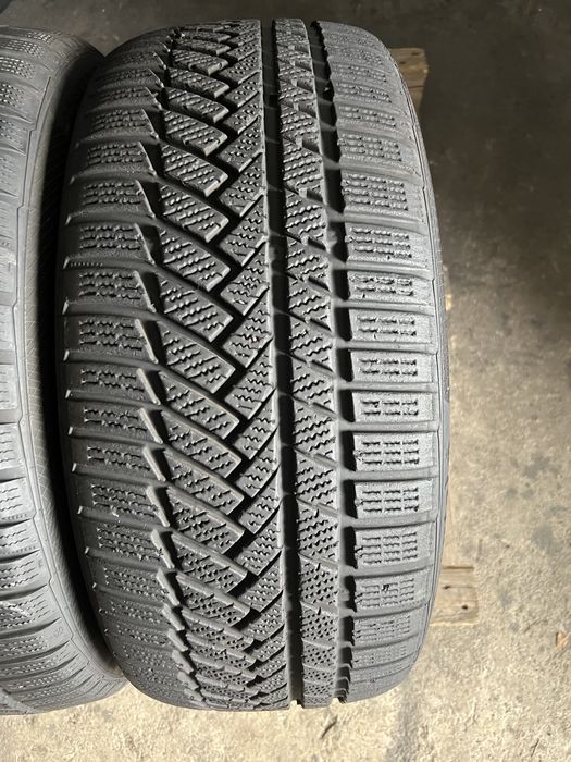 2 anvelope iarna 235/45/17 Continental !