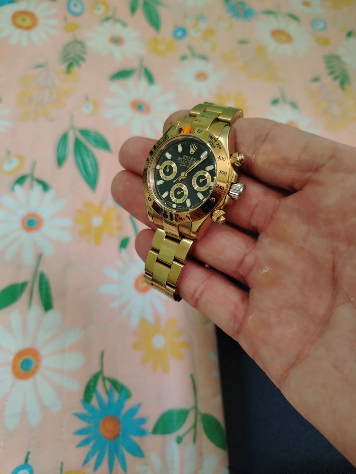 Soatlar sotildi rolex seiko