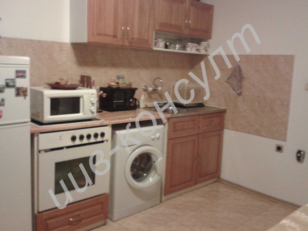 Продава се Тристаен апартамент в Велико Търново, Център - 85 кв.м за 1353 €/кв.м - Снимка #1