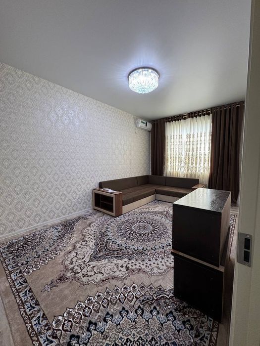 1 xona lik uy sotiladi