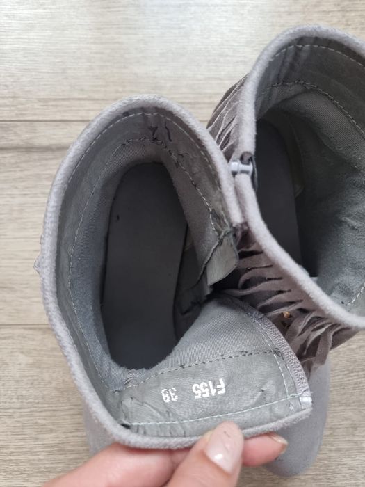 Botine ușoare cu franjuri, mărimea 38