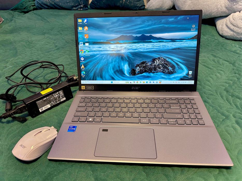 Laptop Acer Aspire A515-57 – i7 12th Gen / 16GB RAM / 183GB SSD