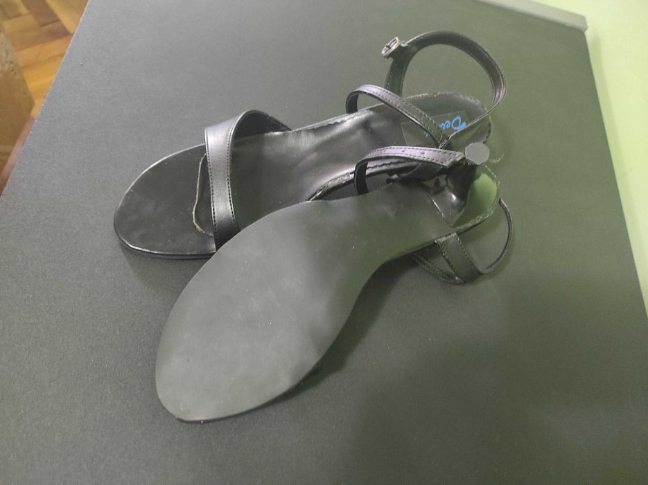 Обувки с чанта и сандали