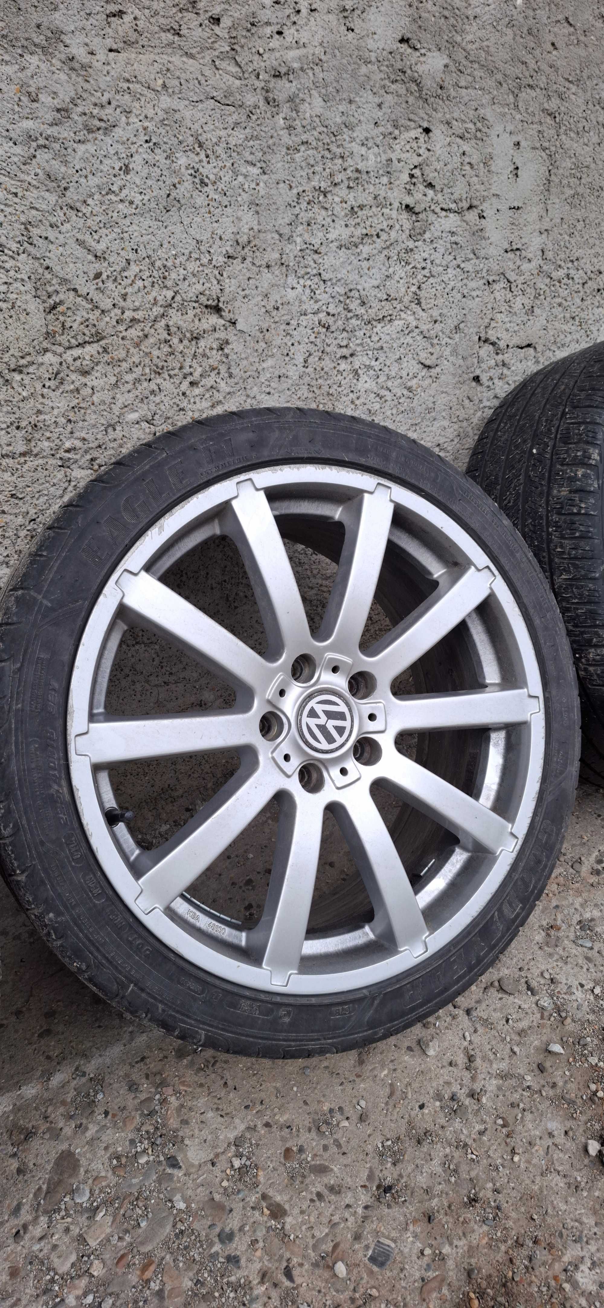 Jante vw r18 plus cauciucuri