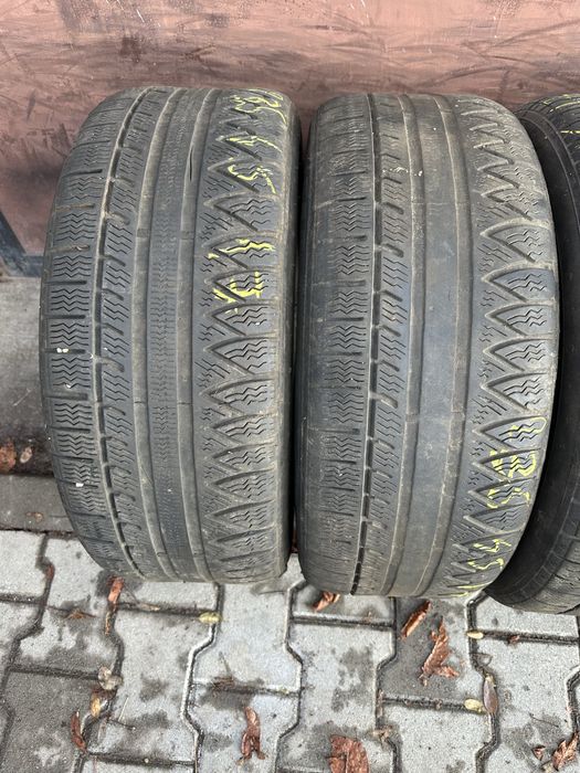 Cauciucuri iarna 235 45 17 Meteor la 100 ron buc an 2022