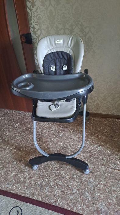 Продам детский столик трансформер