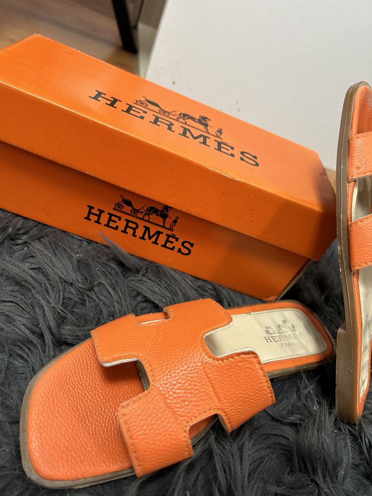 Papuci Hermes dama