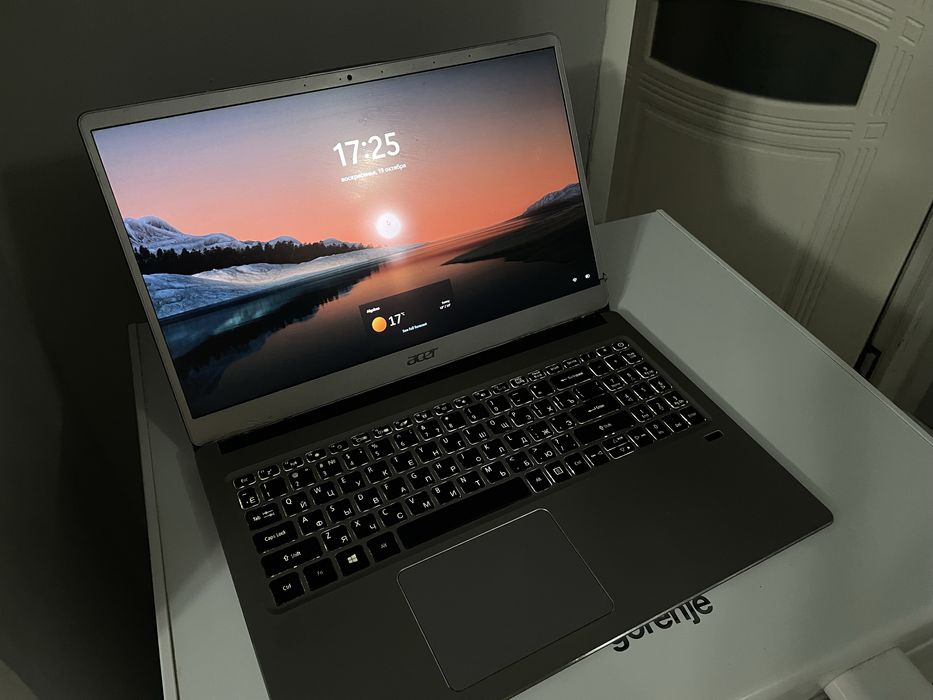Продам ноутбук Б/У Acer Swift — Core i5