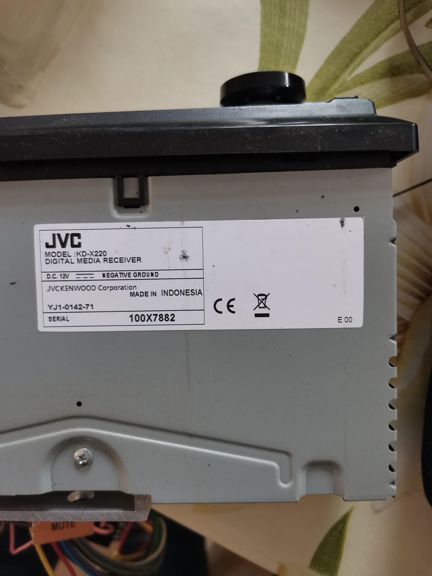 Продавам JVC с колони