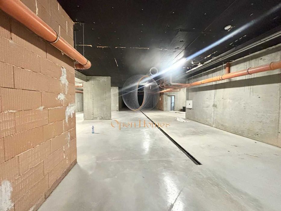 Продава се Тристаен апартамент в София, Манастирски ливади - 80 кв.м за 2249 €/кв.м - Снимка #11