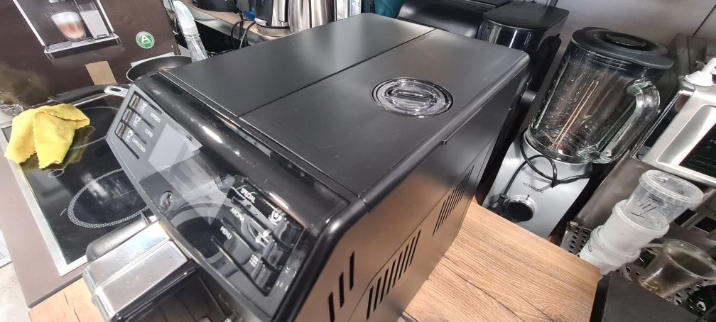 Кафеавтомат Saeco Minuto HD8763