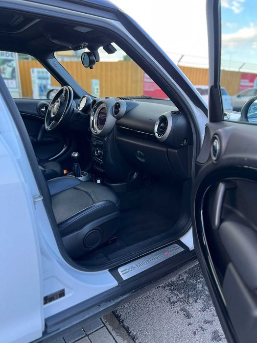 Mini Cooper FULL SD 143 CP