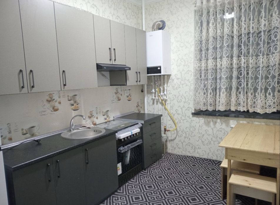 Сдается 2 ком Чорсу 1 Гор.Больница. Хотам Мойка. Новостройка