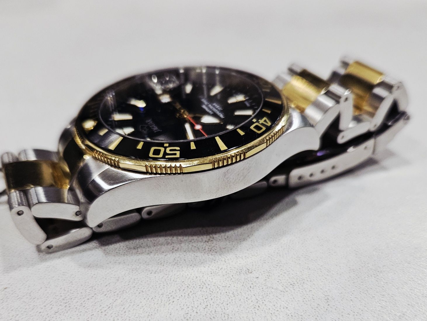 Часовник Jaguar Executive Diver J863  02360-25/3