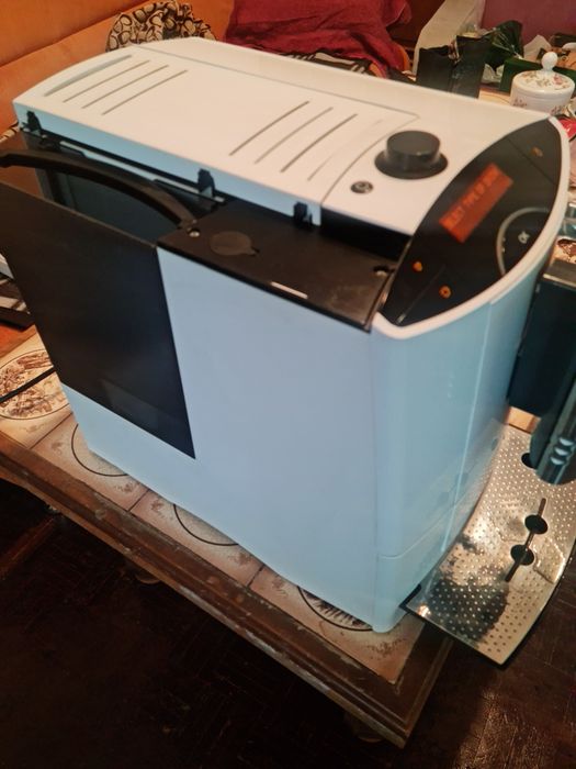 De vânzare expresor Miele 5200