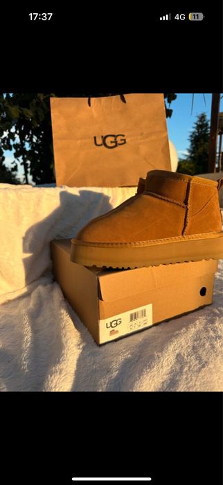 Cizme Ugg clasic mini