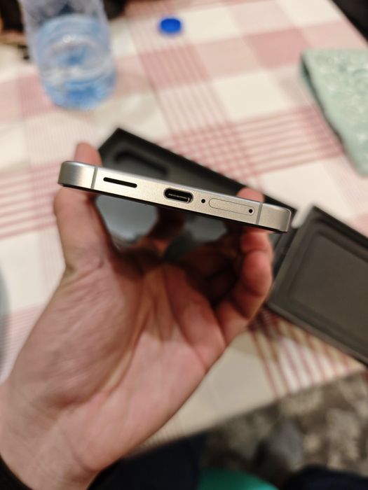 Samsung S25 FE 8/128 Gb sotiladi