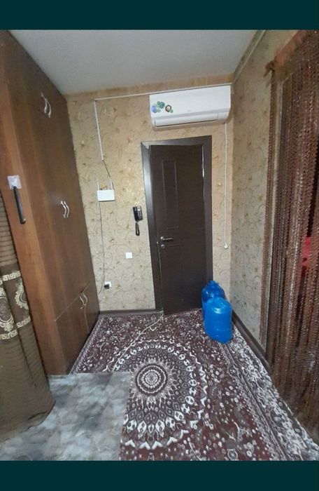 Навоий эски шаҳирида кредити бор кв сотилади