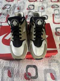 Adidasi nike huarache bej 40