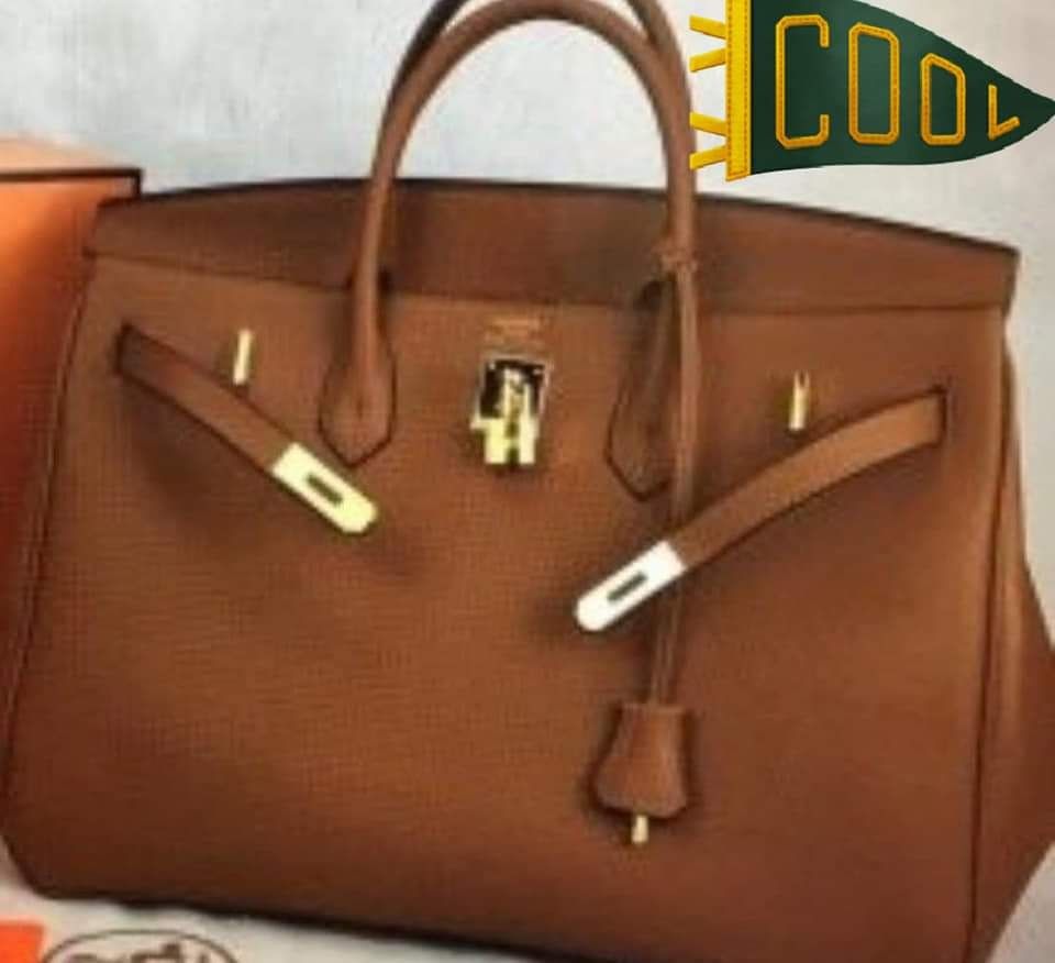 Geanta cognak,41cm L,accesorii metalice saculet, etichetă /France