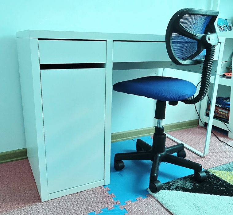 Ученическо бюро Micke - Ikea