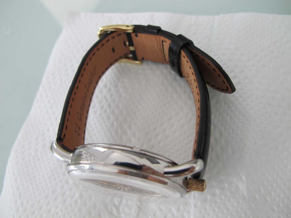 Urech Skeleton , mecanism ETA Unitas 6497 , nu Rolex , Breitling .