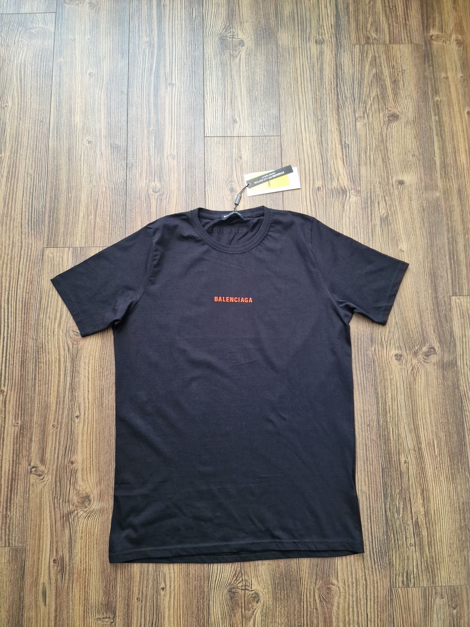 Страхотна мъжка тениска BALENCIAGA. размер S M L XL