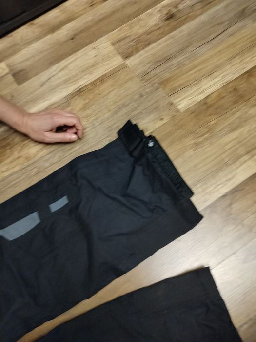 Продавам дамски ски/ сноуборд панталони Dare 2 b