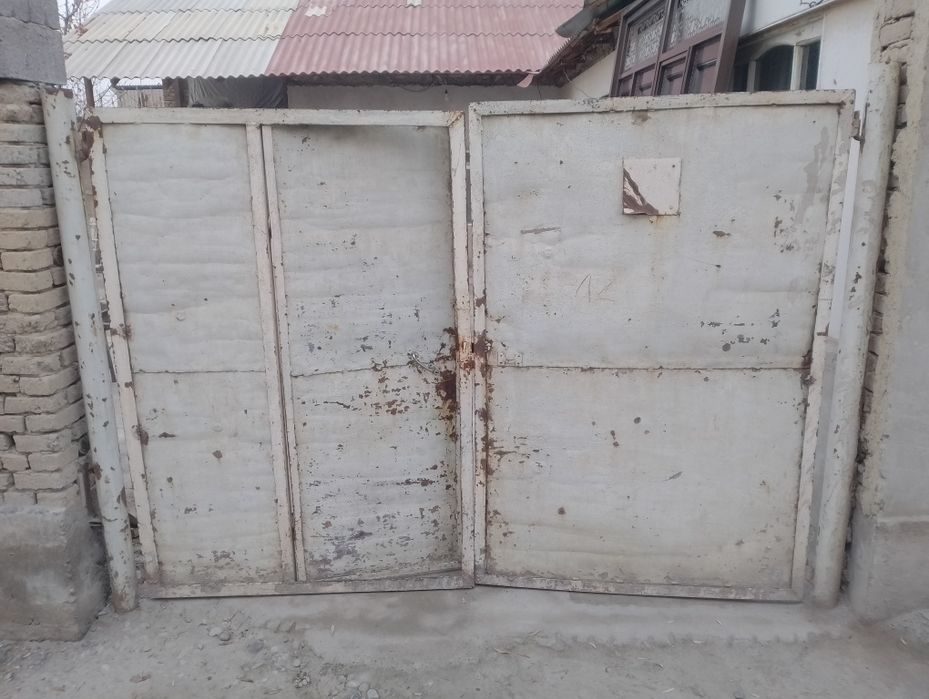 Ворота железный уличный