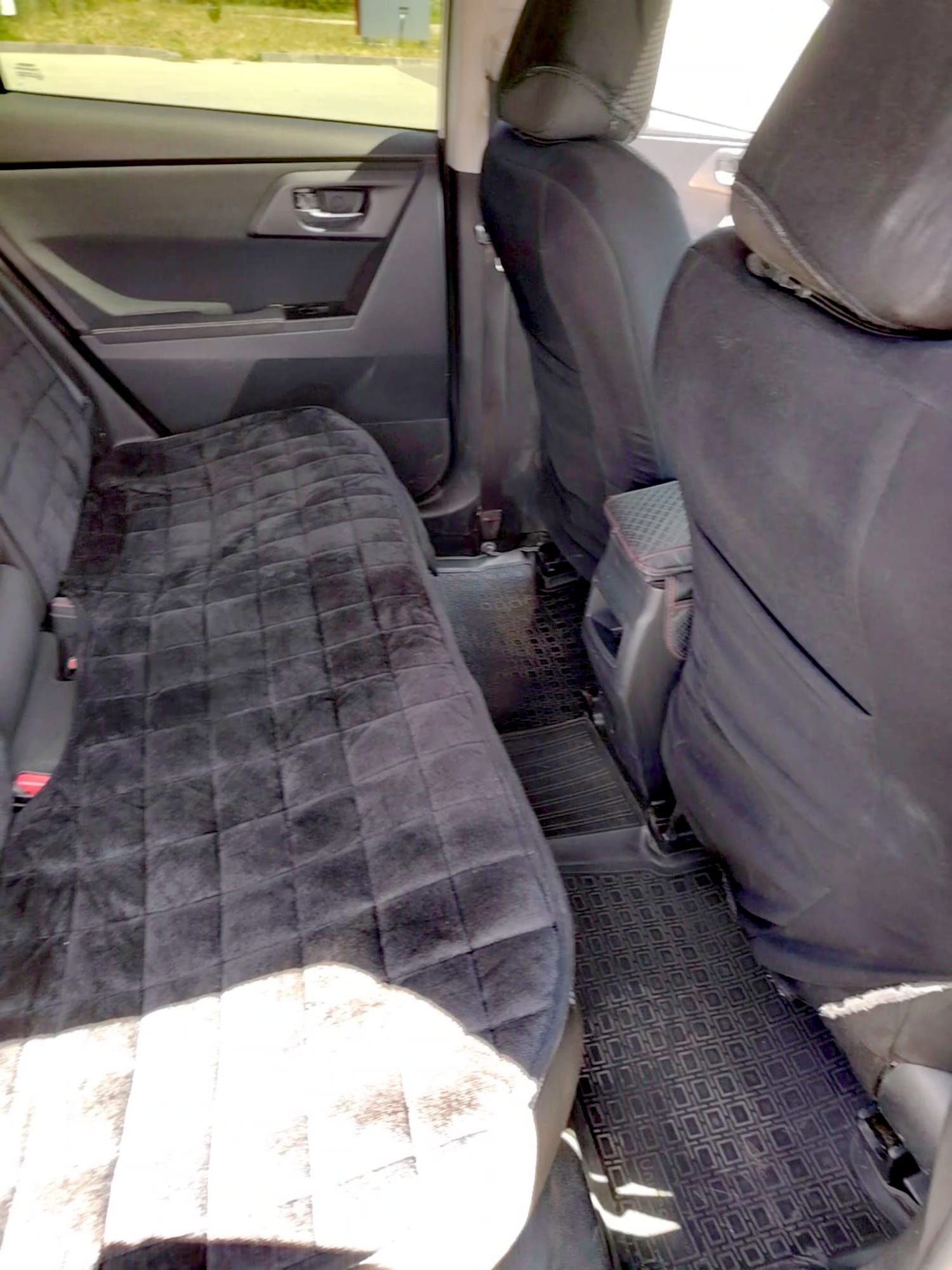 Toyota Auris Hibrid + GPL 2015 263000km