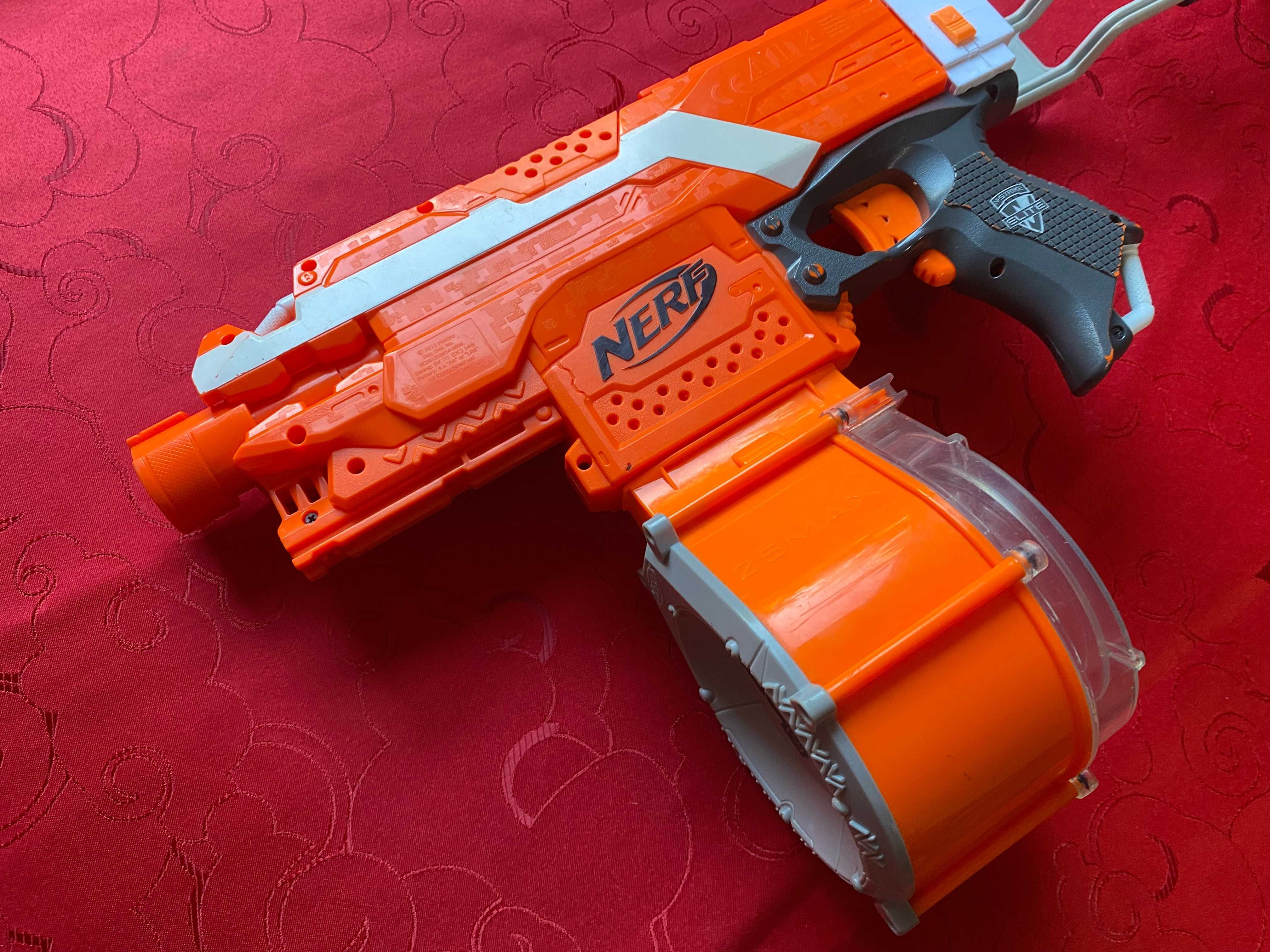 NERF N-strike Elite Stryfe Blaster