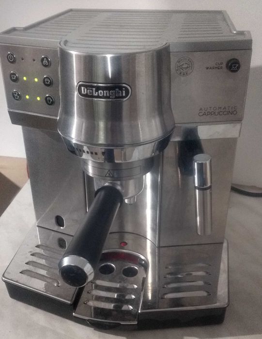Vand espresor cappuccino automatic/manual Delonghi EC860M