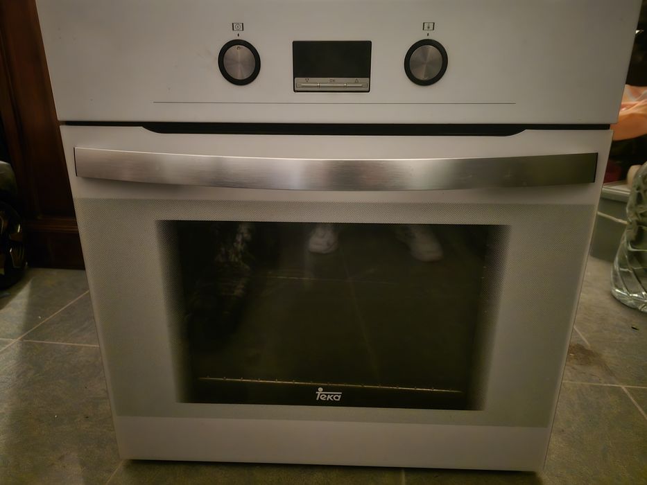 Фурна за вграждане Тека