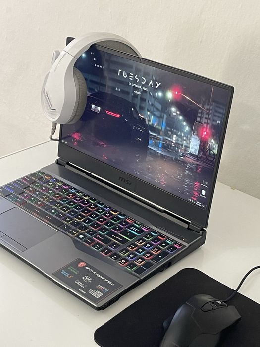 Laptop Gaming MSI GP65 Leopard 9SD + periferice