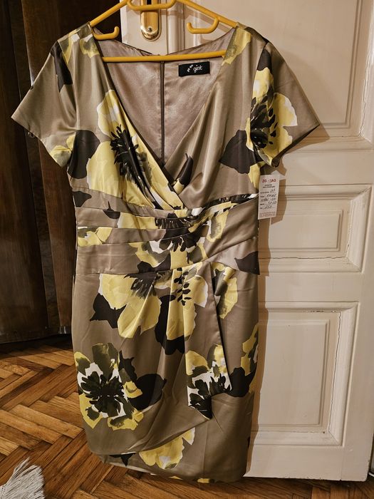 Rochii superbe, elegante mărimi 38-40