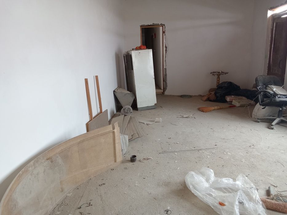 Uy sotiladi farxod savxozda srochna faqat ozgina fasad ishi qogon