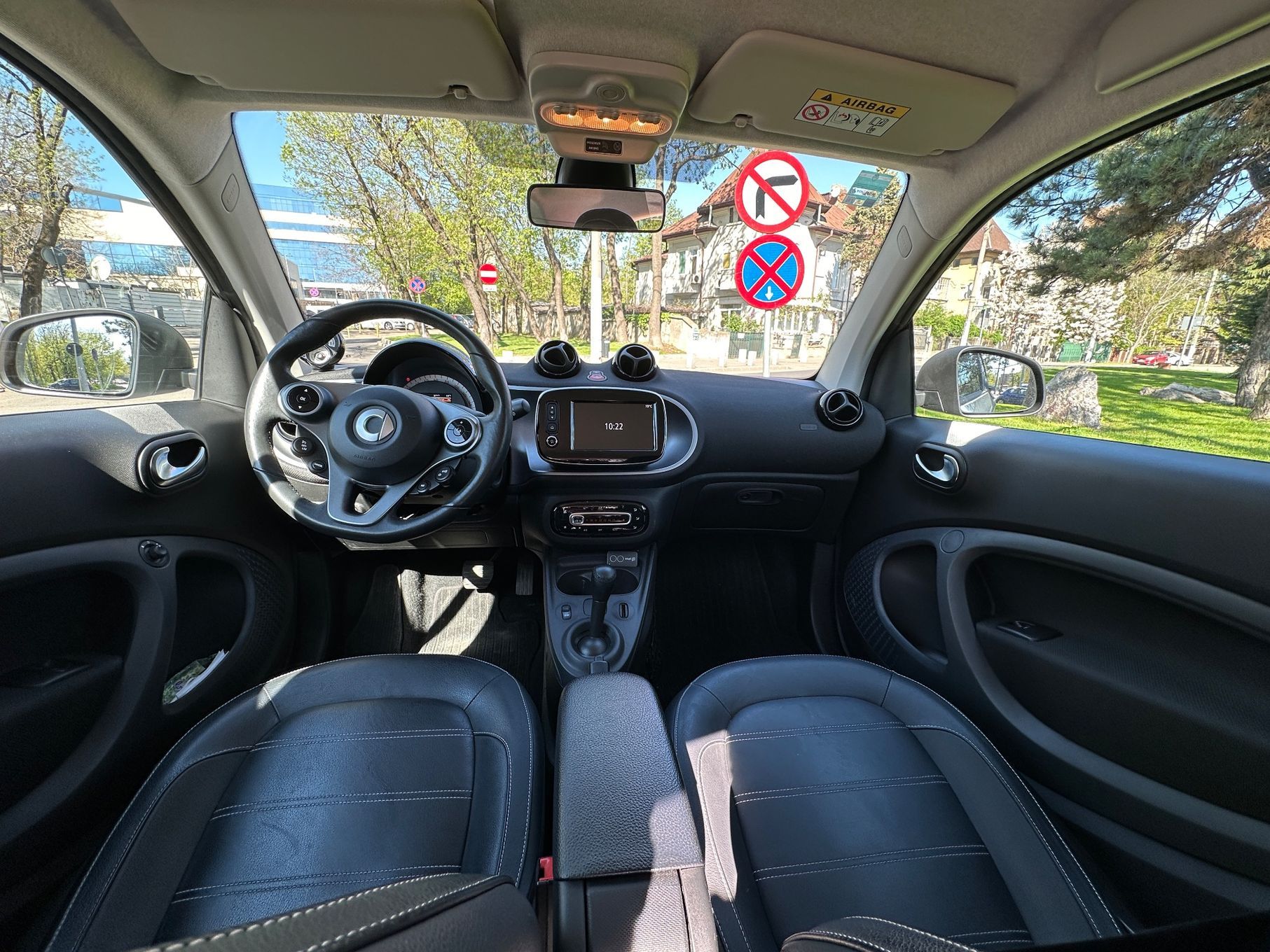 Smart EQ Fortwo Masina este intr o stare perfecta tehnic si estetic