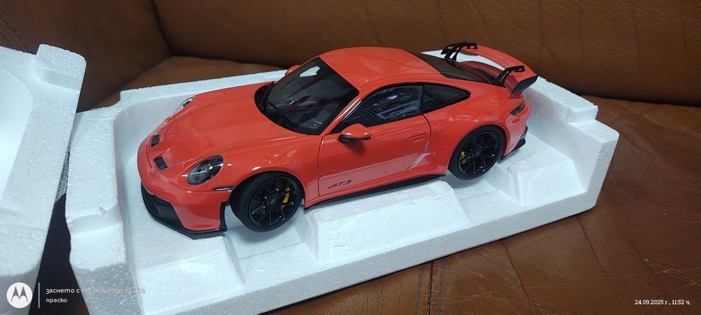 Колекционерски колички Porsche 1:18