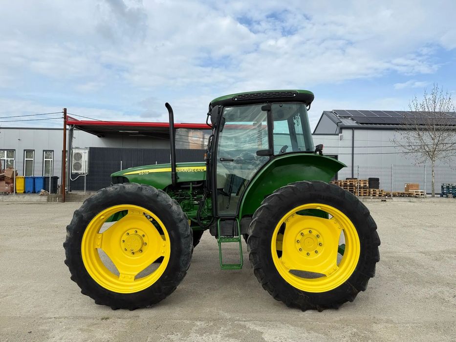 John Deere 5515H Tractor John Deere 5515H