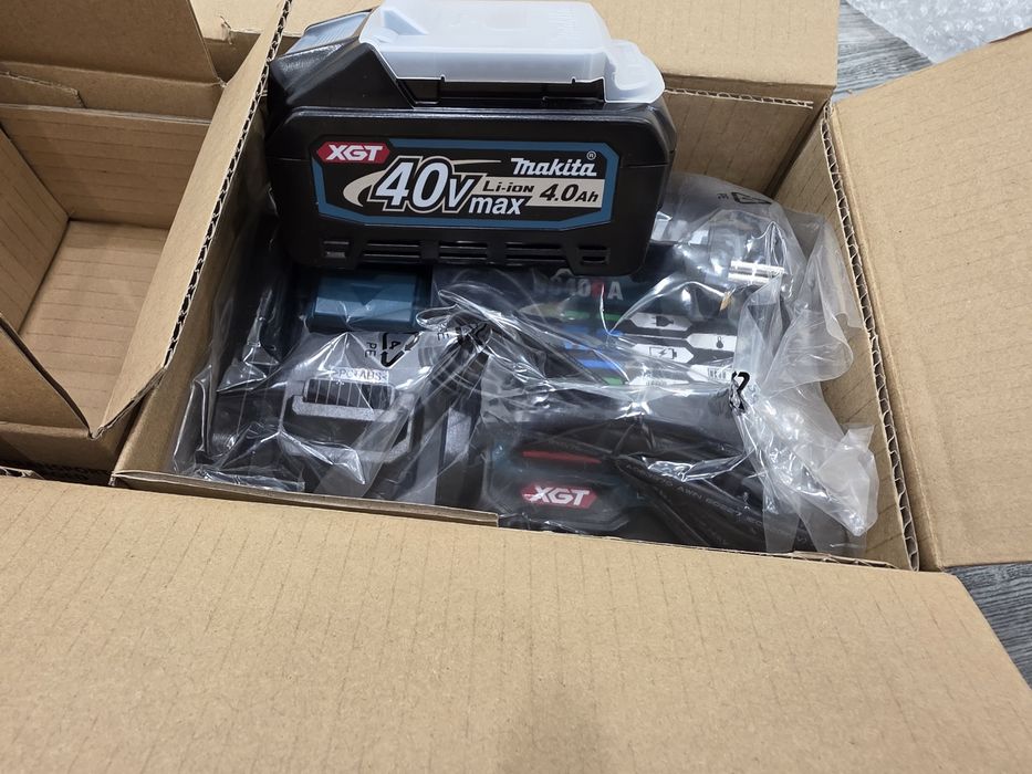 Аккумулятор makita bl4040 40вольт