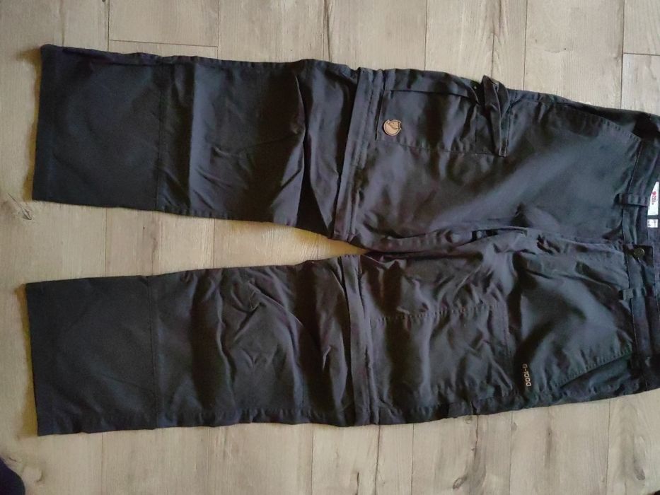 Pantaloni FjallRaven mărime 48
