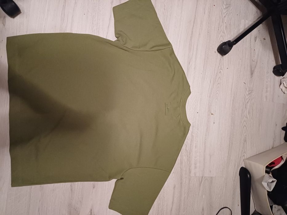 Tricou Blank Essentials Verde