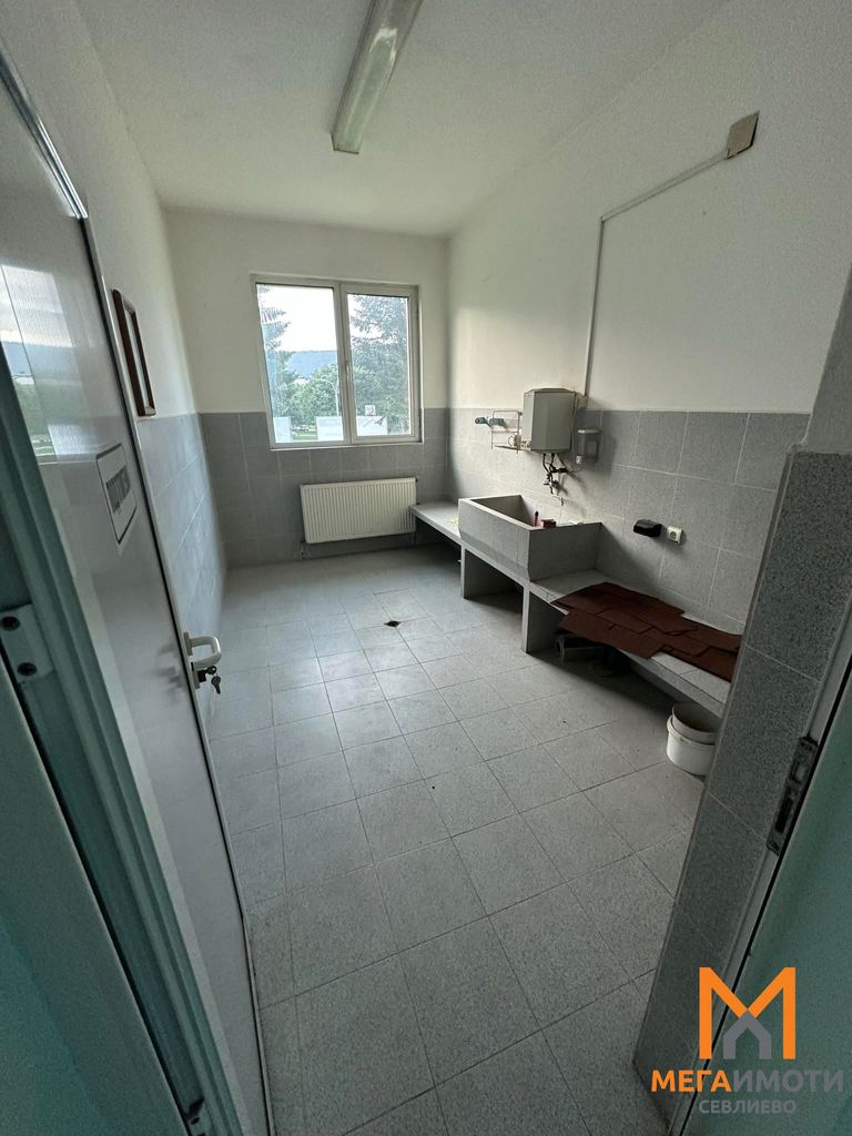 Дава се под наем Склад в Севлиево - 120 кв.м за 306 € - Снимка #5