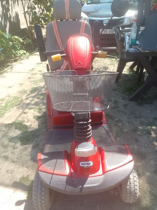 Mobil  electric pentru persoane care se deplasează greu