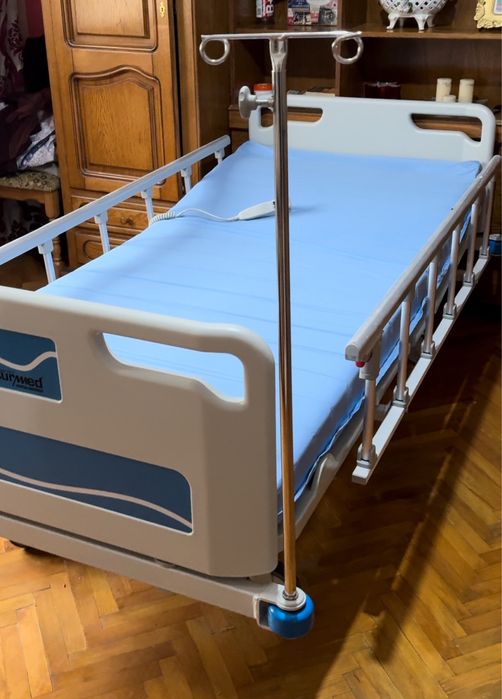 Pat medical electric pentru persoane inmobilizate la pat
