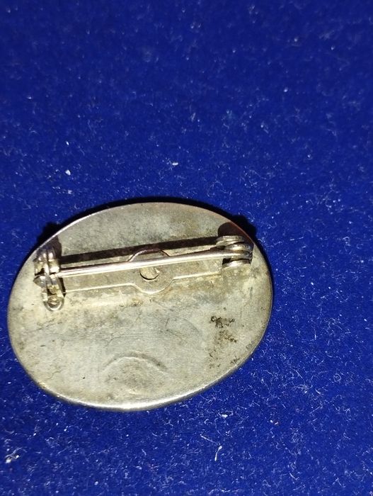 Broșă din sidef eleganta