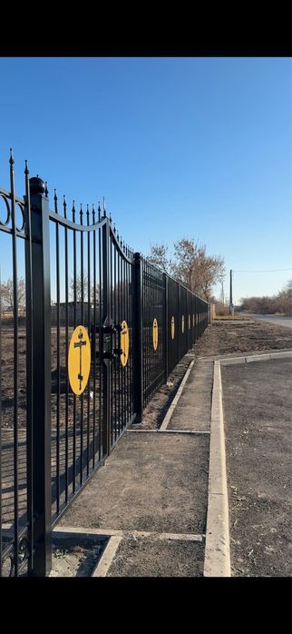 Полимерная покраска, изготовление изделий из металла, сварные работы.