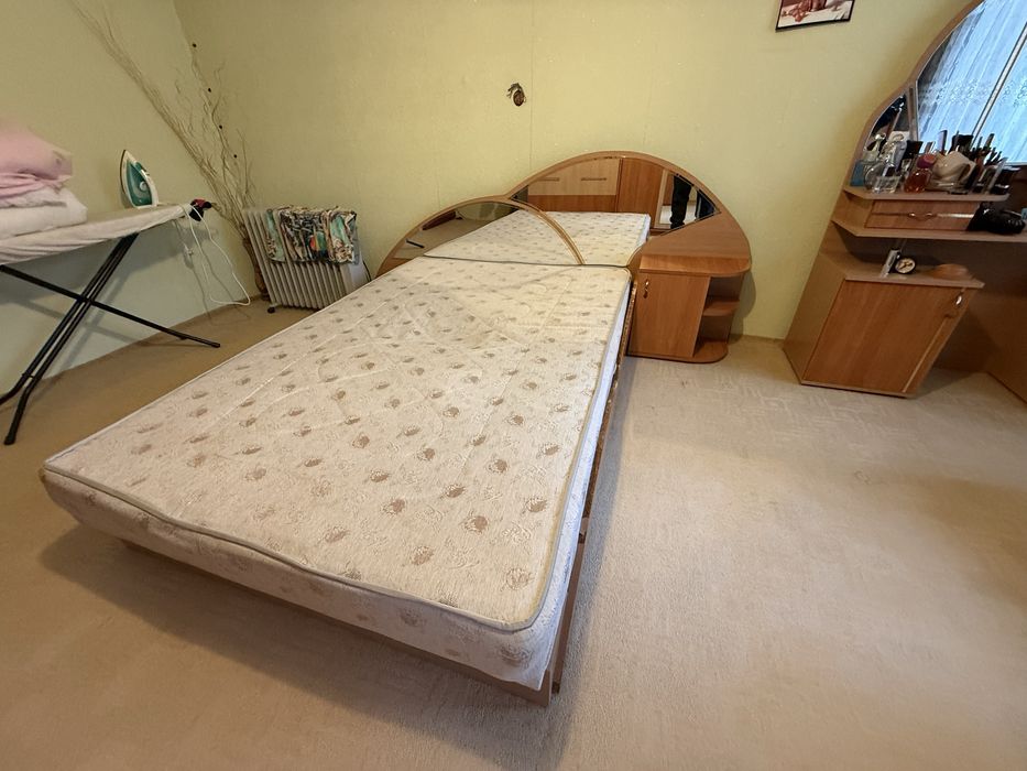 Легло/Спалня с нощно шкафче